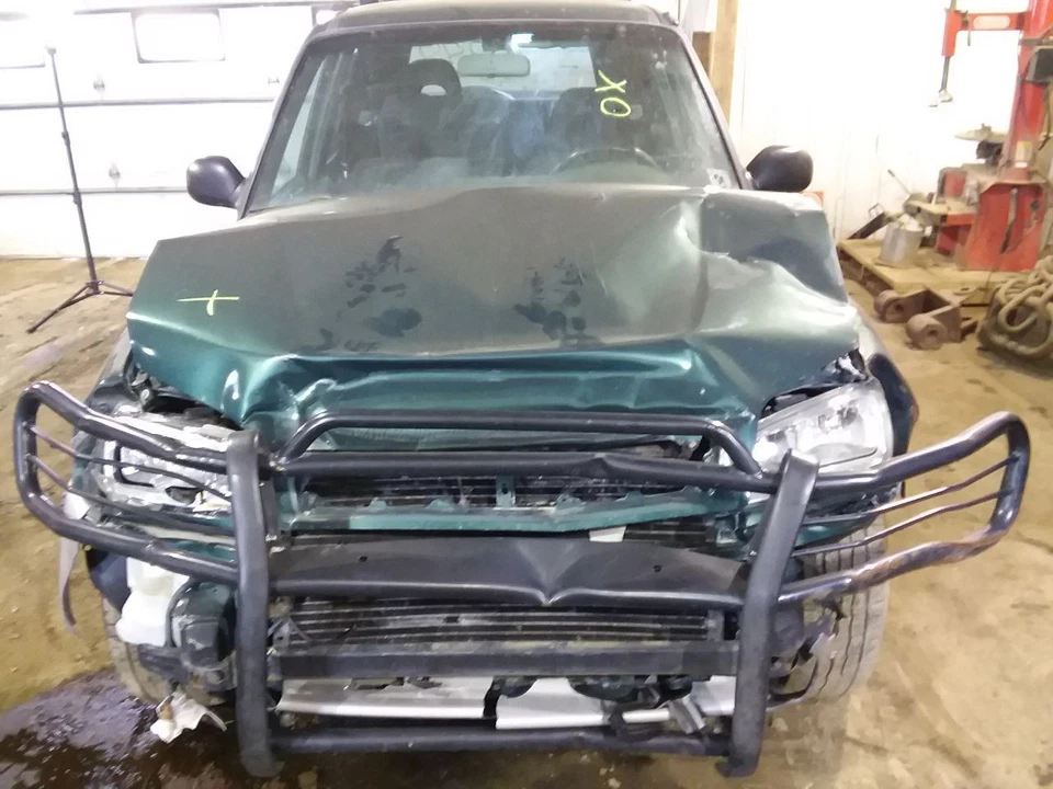 RAV 4 1998 llaves/pestillos/cerraduras 2057983 Foto 2 de 4