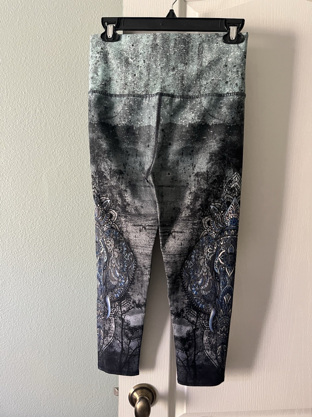 Evolution And Creation Cropped Gray Elephant Yoga… - image 2