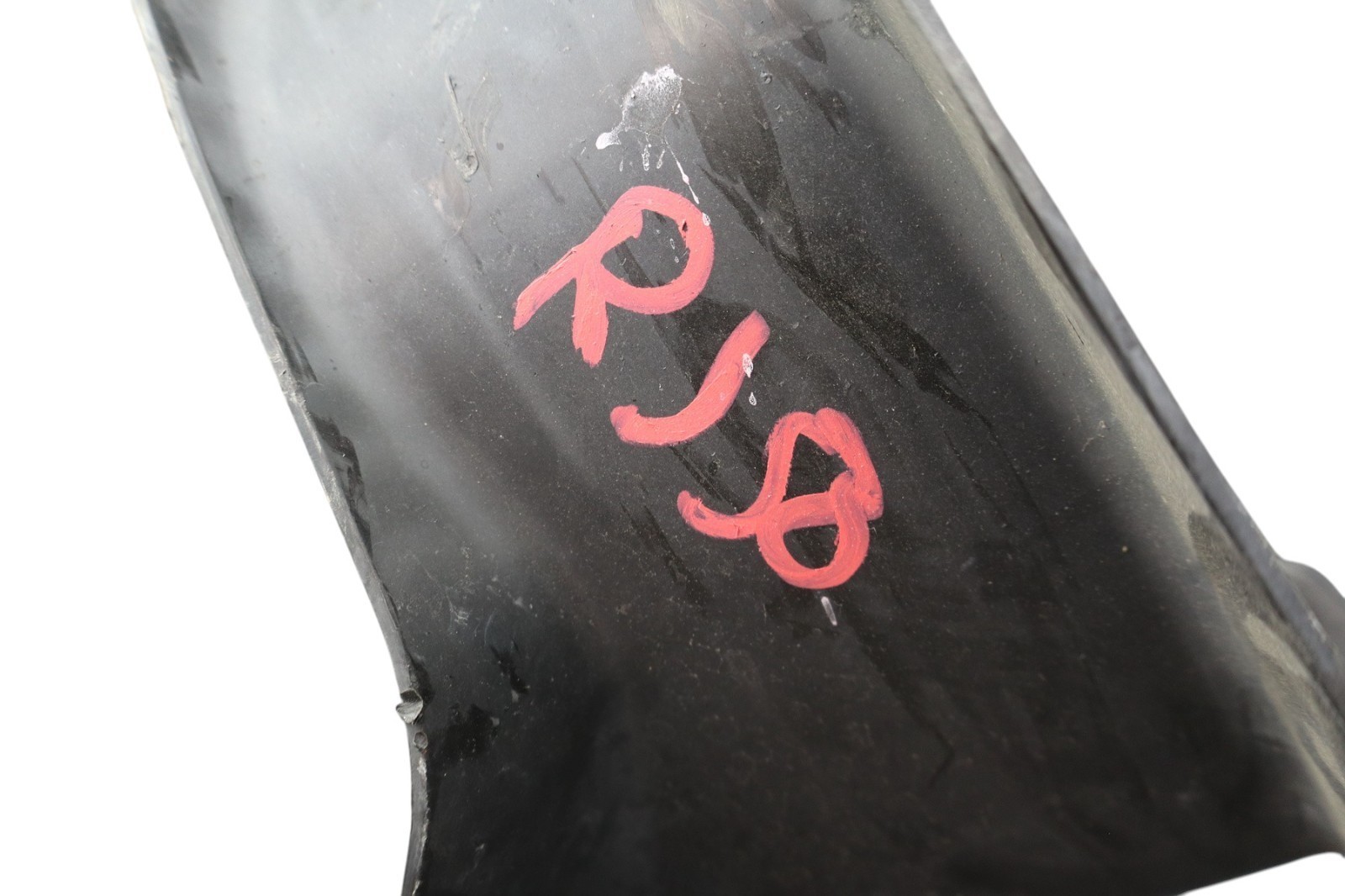 Maserati Ghibli 2014-2020 Front Right Shroud duct P/N 670004139