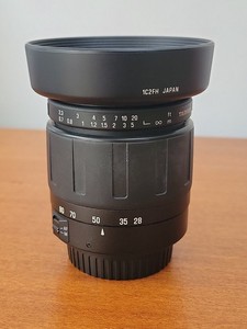 Tamron AF 28-80mm  F/3.5-5.6 Aspherical for Canon with caps and hood