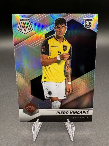 Piero Hincapie Ecuador 2021-22 Panini Mosaic FIFA Road to World Cup  #77 (RC)