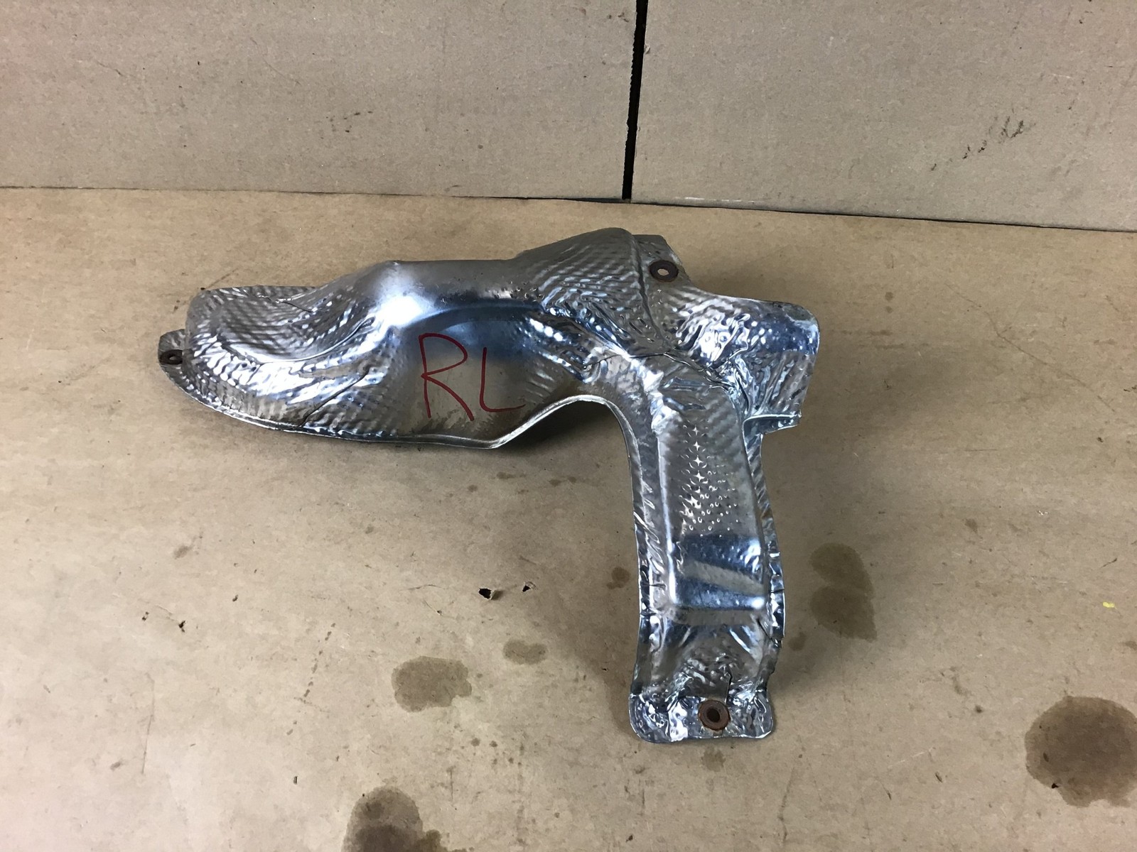 McLaren 570S 570 2017 Rear Left Driver Lower Manifold Heat Shield 15 - 19 ;:Y