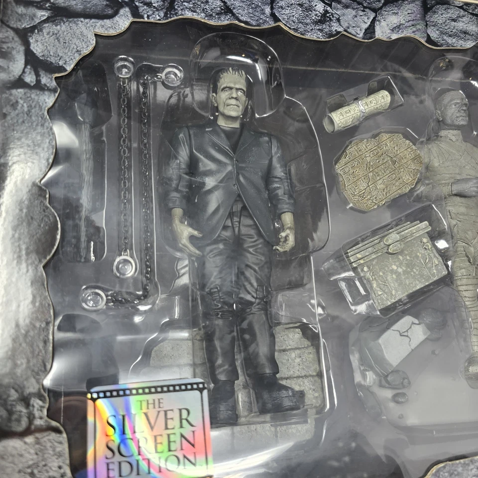 Sideshow Monsters Edición Pantalla Plateada Set Momia Wolfman Frankenstein Foto 3 de 4