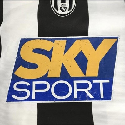 Y2K Juventus 04-05 Ibrahimovic #9 Jersey Nike Serie A Home Shirt L