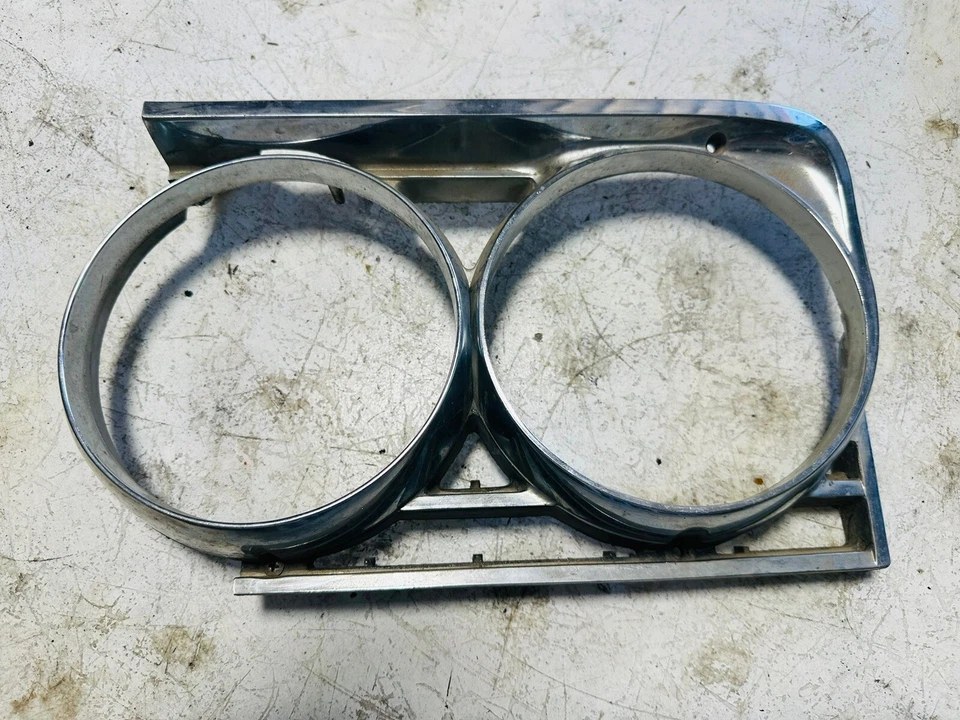 原始设备制造商 1965 年别克 Skylark 车头灯边框工厂通用 LH 右握 2 — 第 2/4 张图片