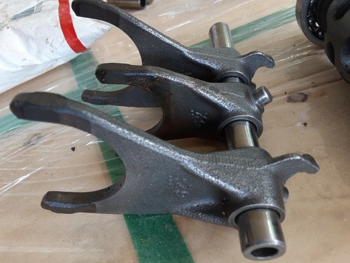 '04-'05 CBR600RR Shift drum & shift forks - Picture 2 of 3