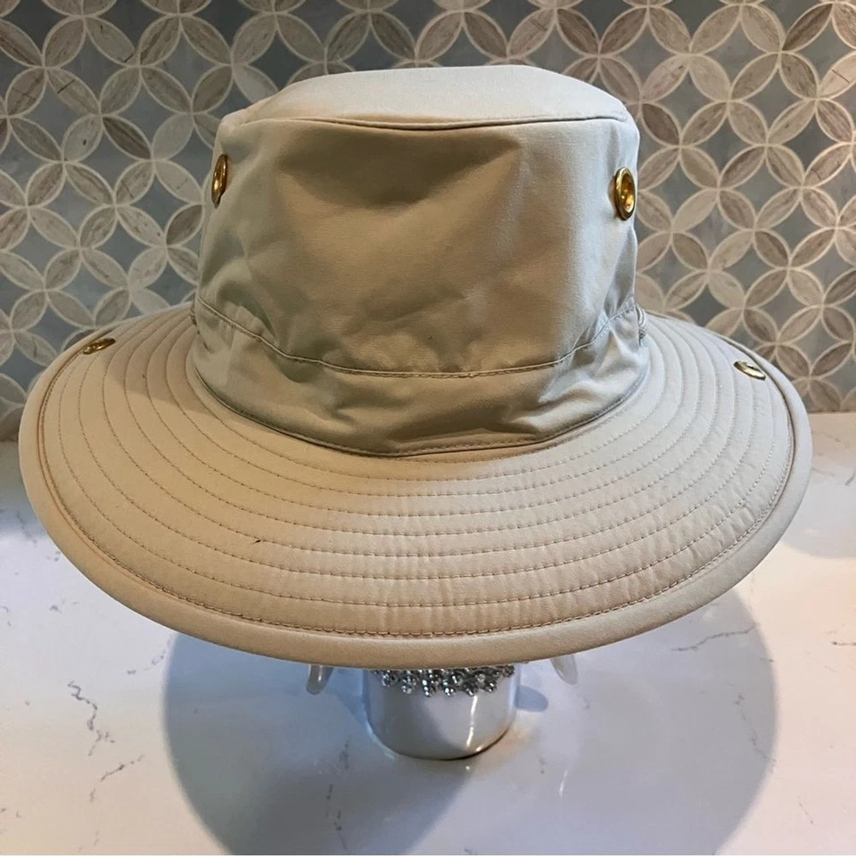 Tilley LT3 Water Repellent Snap Up Hat Tan Brown Size 7 1/4 - Image 4 of 4
