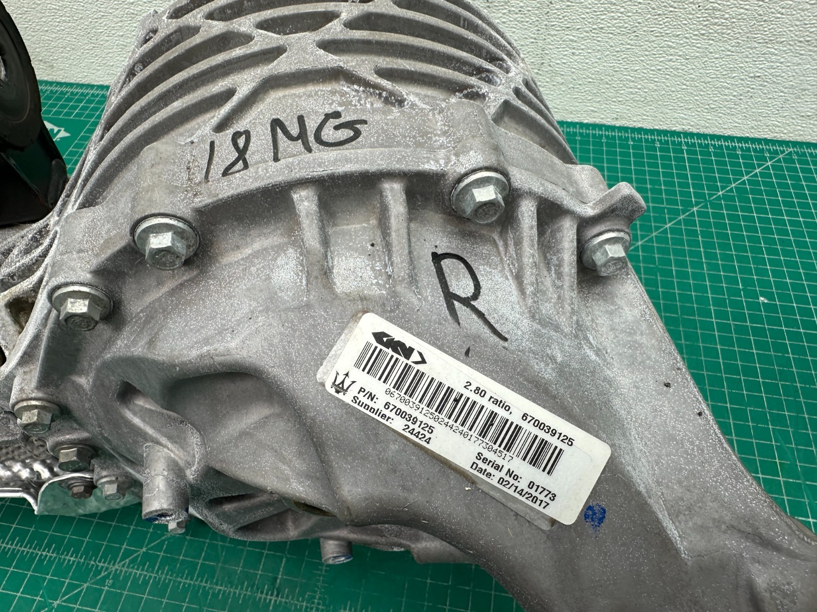 14-24 MASERATI GHIBLI - REAR DIFFERENTIAL DIFF AXLE CARRIER 2.80 RATIO OEM