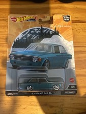 Hot Wheels Premium Car Culture Auto Strasse '73 Volvo 142 GL Teal 4/5