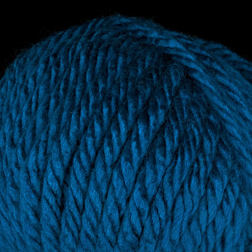 Meridian Mill House Super Bulky (Weight 6) Acrylic Yarn – 90 yd, US-Milled, New - Image 4 of 4