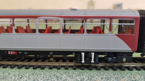 Realtrack Models OO gauge Class 144 Pacer 2-car DMU, Arriva Metro, DCC Ready - Picture 9 of 15