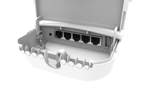 MikroTik OmniTik 5 ac - Access Point - Outdoor con Router/Switch - 5Ghz - NUOVO - Foto 2 di 15