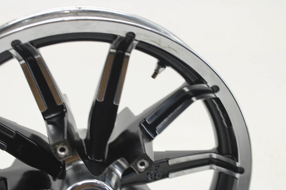 2014-2023 Harley Davidson Touring Electra Glide 前 ABS 轮 10 辐 17x3 — 第 3/4 张图片