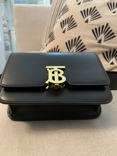 Burberry TB monogram belt Bag Unisex Black Color￼