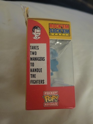 Funko Pocket POP! Keychain Figure - Retro Toys - BLUE BOMBER (Rock 'Em Sock 'Em) - Picture 5 of 7