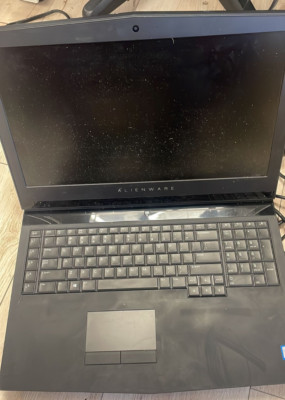 Alienware 17 R5 P31E002 17'' Intel Core i7 8th Gen NO RAM NO HDD -SOLD Parts
