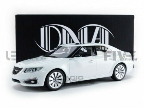 IXO 1/18 – SAAB 96 V4 – Rallye De Suède 1976 – 18RMC085B – Neuf