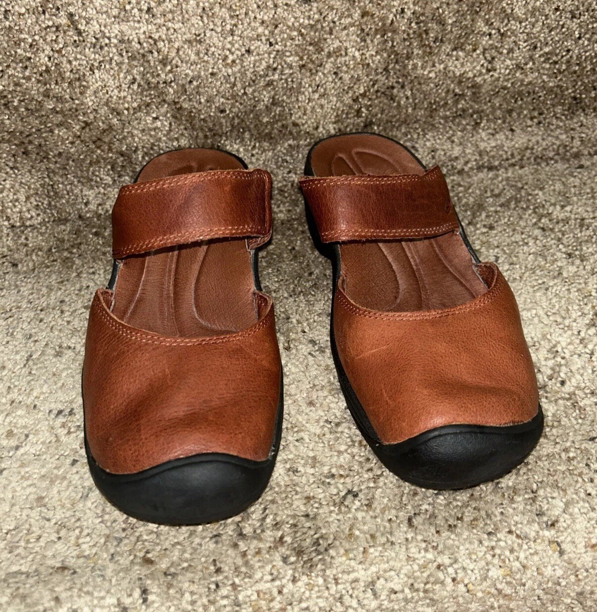 Slip donna Keen Mary Jane Mules taglia 5 5 pelle marrone comodo