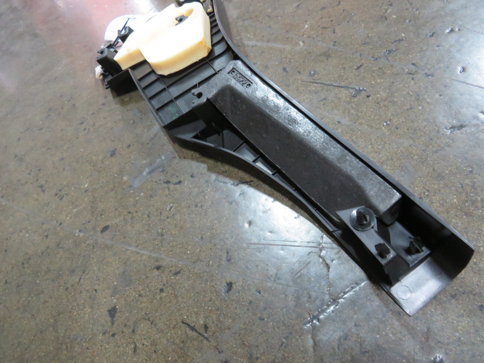 Maserati Ghibli, RH, Right, C-Pillar Trim Panel, Used, P/N 670072897