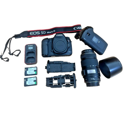 Canon 5D Mark III NEAR MINT Bundle+BG-E11 Grip+ EF 75-300mm IS USM Silver Badge