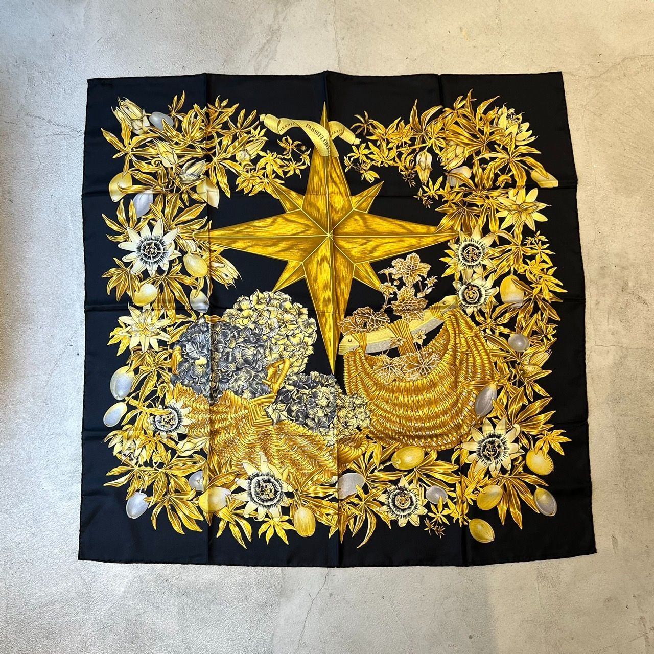 HERMES 90cm PASSIFLORES Silk Scarf Passion Flower Japanese Import