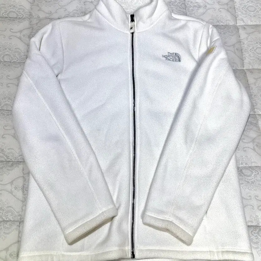 North Face Ivory Fleece Zip-Up Jacket - Women's thumbnail 5