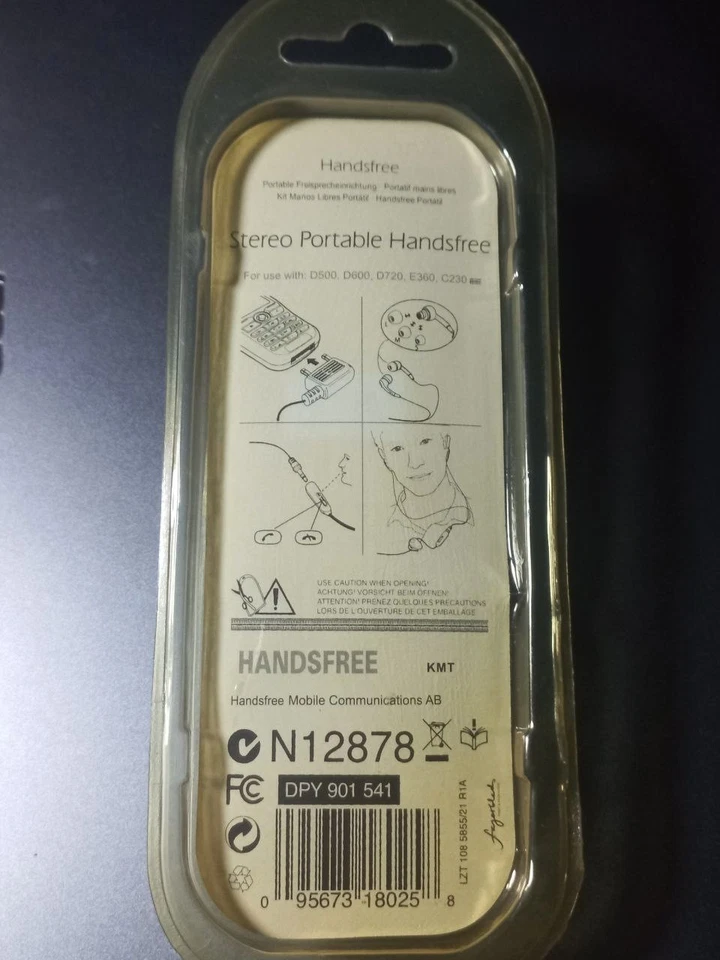 Earbuds Walkman Stereo Portable Handsfree - Image 3 of 4