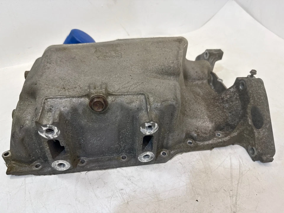 Se adapta a Honda CRV 2017 2018 2019 2,4 L cárter de aceite del motor 112005PHA00 OEM Foto 4 de 4