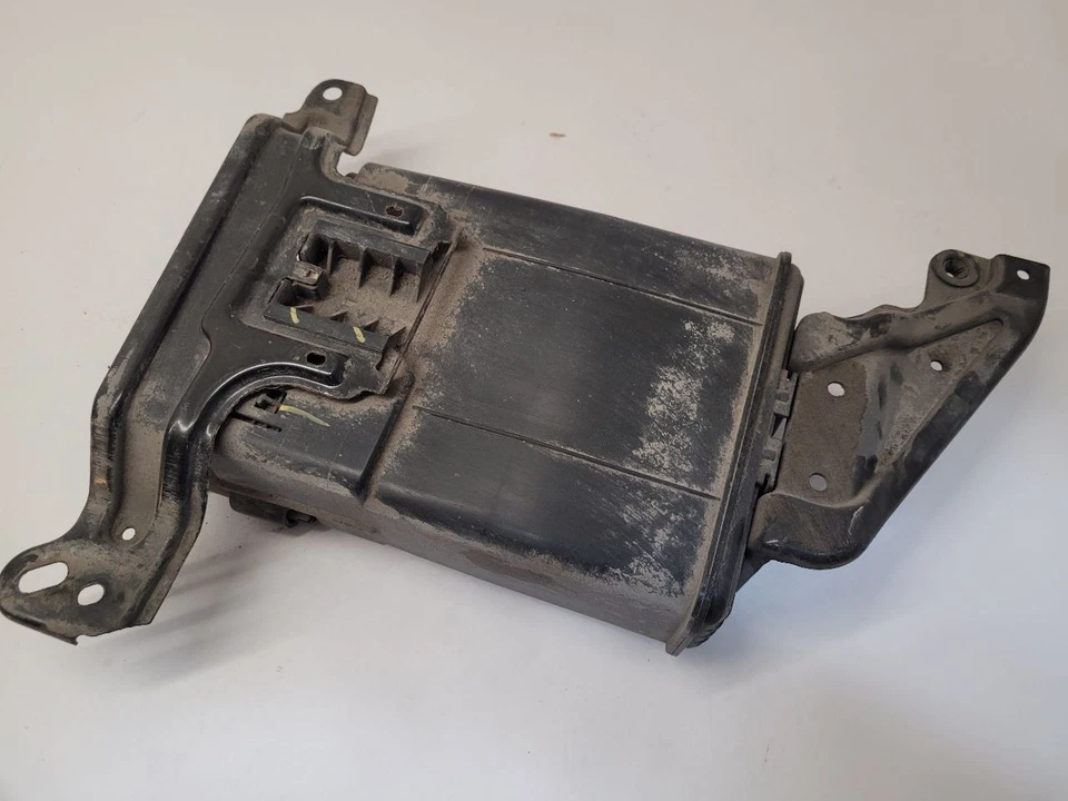 2013-2018 TOYOTA AVALON Fuel Vapor Canister 7774006180 13-18   Foto 4 de 4