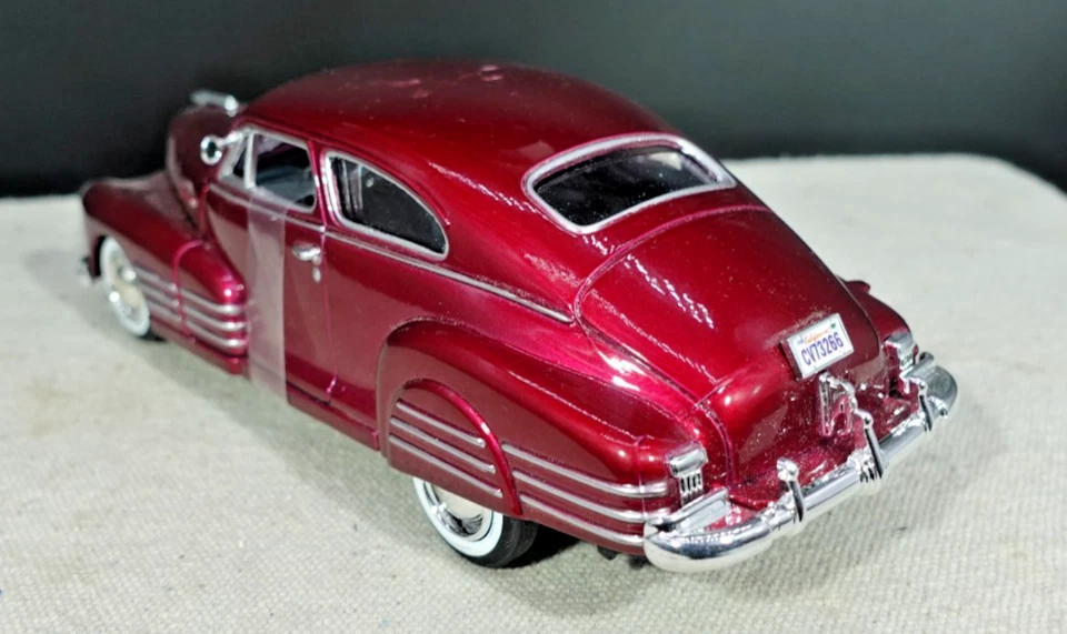 MotorMax 1949 Chevrolet Fleetline 1/24 - Image 4 of 4