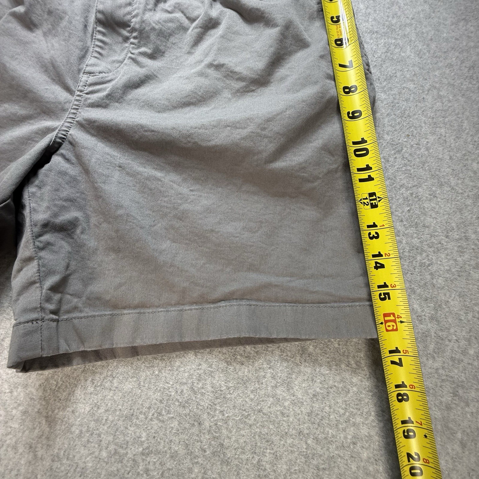 Chubbies Shorts Mens Size XL Grey Regular Fit 7" Inseam Chino