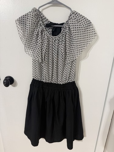 Women’s Black/White Polka Dot Chiffon V-Neck Ruffle Flutter Mini Dress M