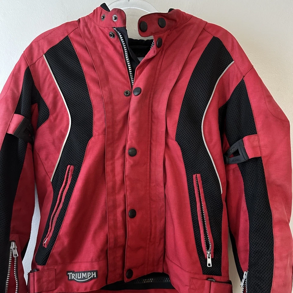 Triumph Motorcycle Jacket Full Zip Red /Black Men's  Adult Size 38/48 - Image 3 of 4