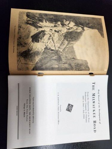 The Milwaukee Road 1847-1944 Railway History Booklet Vintage 6 x 9 Inches - Picture 7 of 14