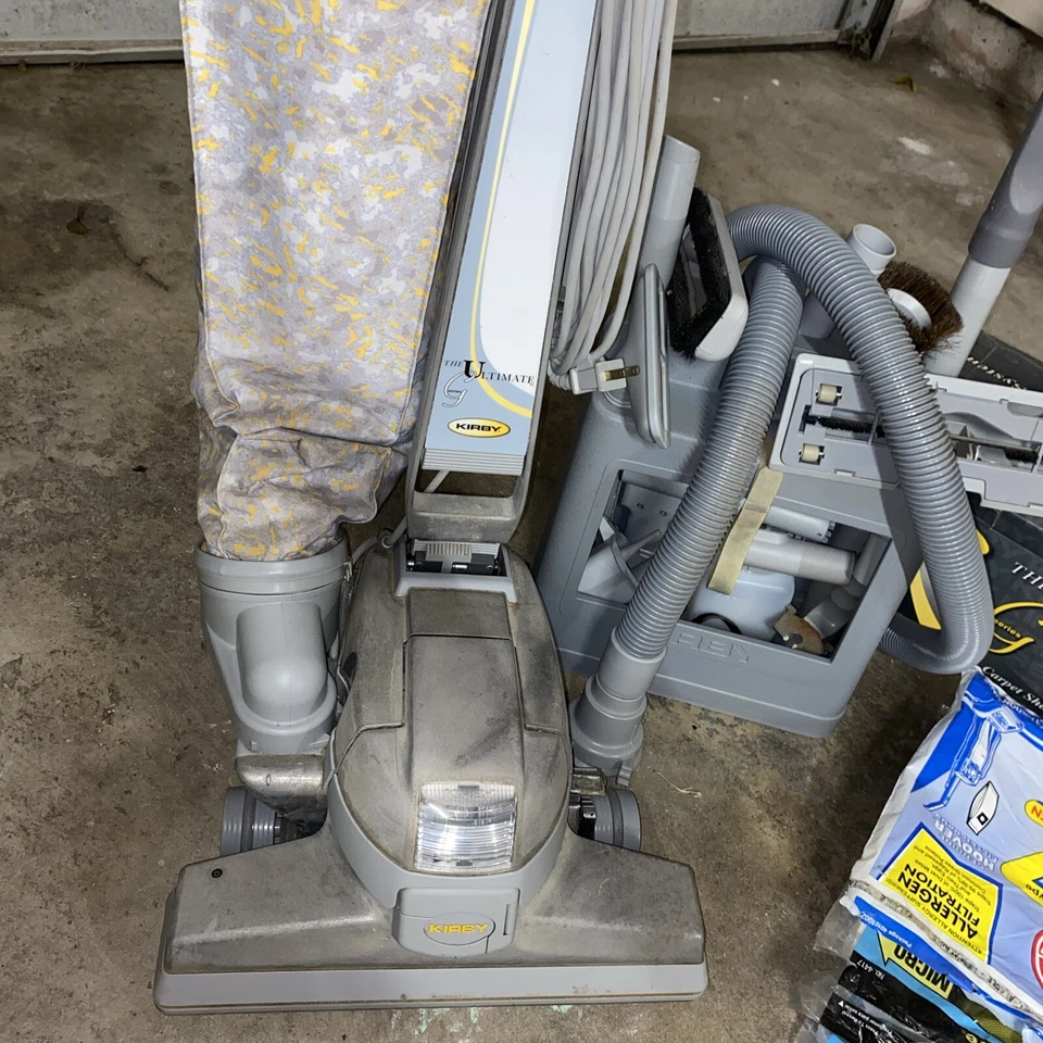 Kirby The Ultimate-G7D Silver Upright Vacuum Cleaner w/Attachments and Shampooer - Image 4 of 4
