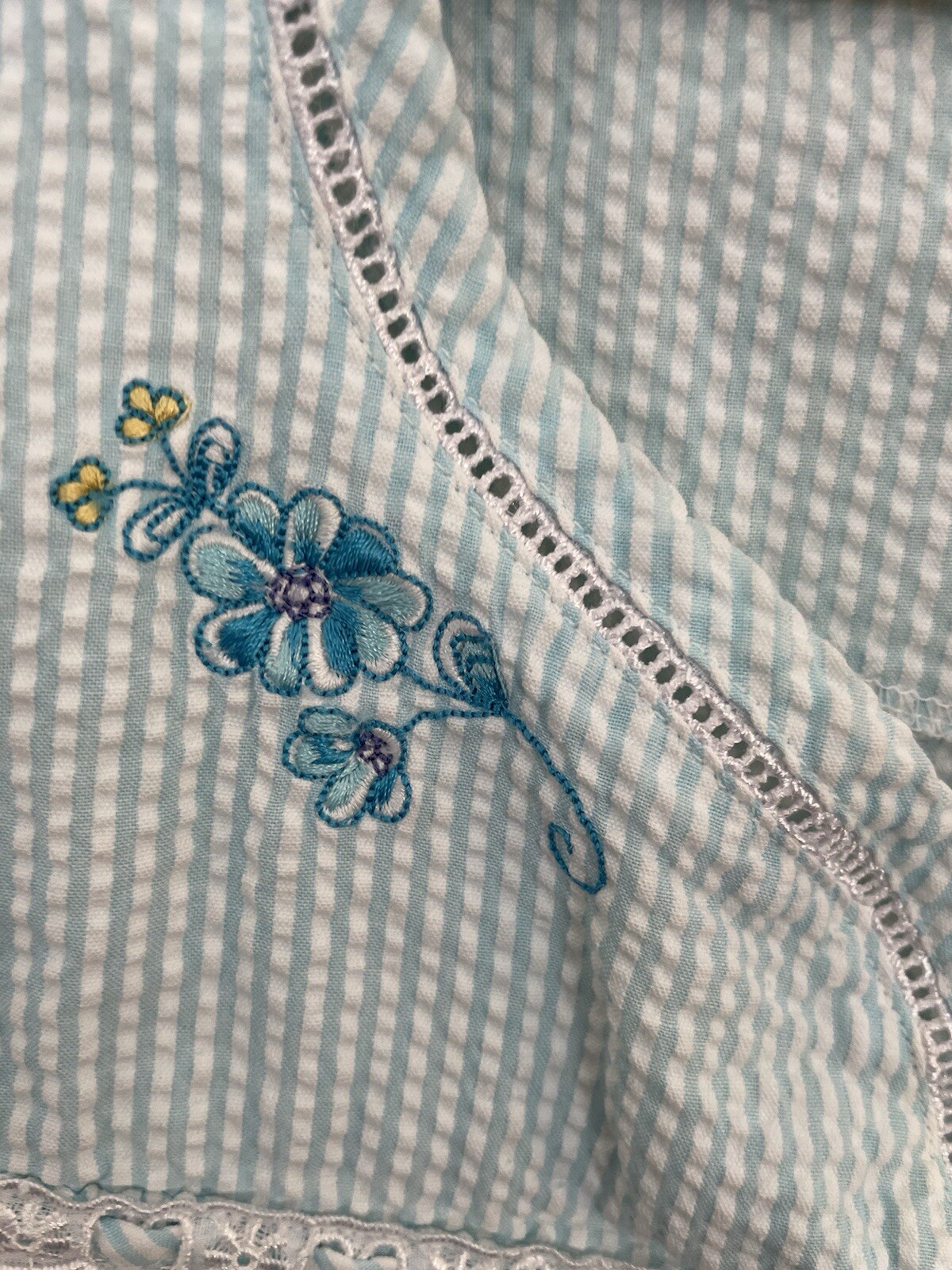 Simply Basic Short Robe Zip Front Blue Seersucker… - image 4