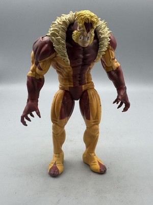 2011 Marvel Diamond Select Sabretooth 7  Action Figure