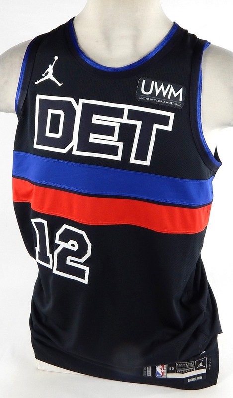 2023-24 Detroit Pistons Isaiah Livers #12 Game Issued Black Jersey Statement 4