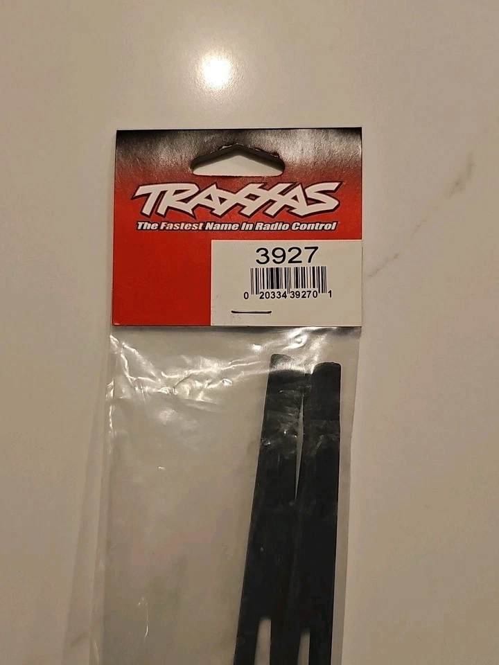 Traxxas 3927 Standard Battery Hold Down + foam spacer Set for  E-Maxx 16.8v - Image 2 of 3