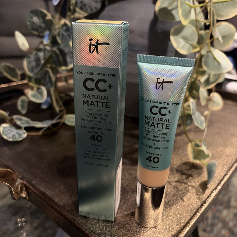 IT Cosmetics Your Skin But Better CC+ Matte CC Cream SPF 40 Medium 1.08 oz NEW 