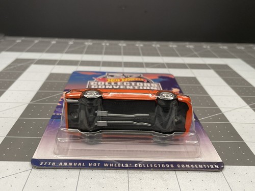 Hot Wheels 2023 37th Ann. Collectors Convention 1993 Ford Mustang Cobra R - Picture 15 of 17