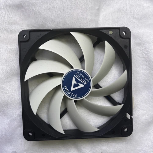 Arctic F12 PWM 120 mm PWM Case Fan Quiet Cooler Computer Black/White B-Stock