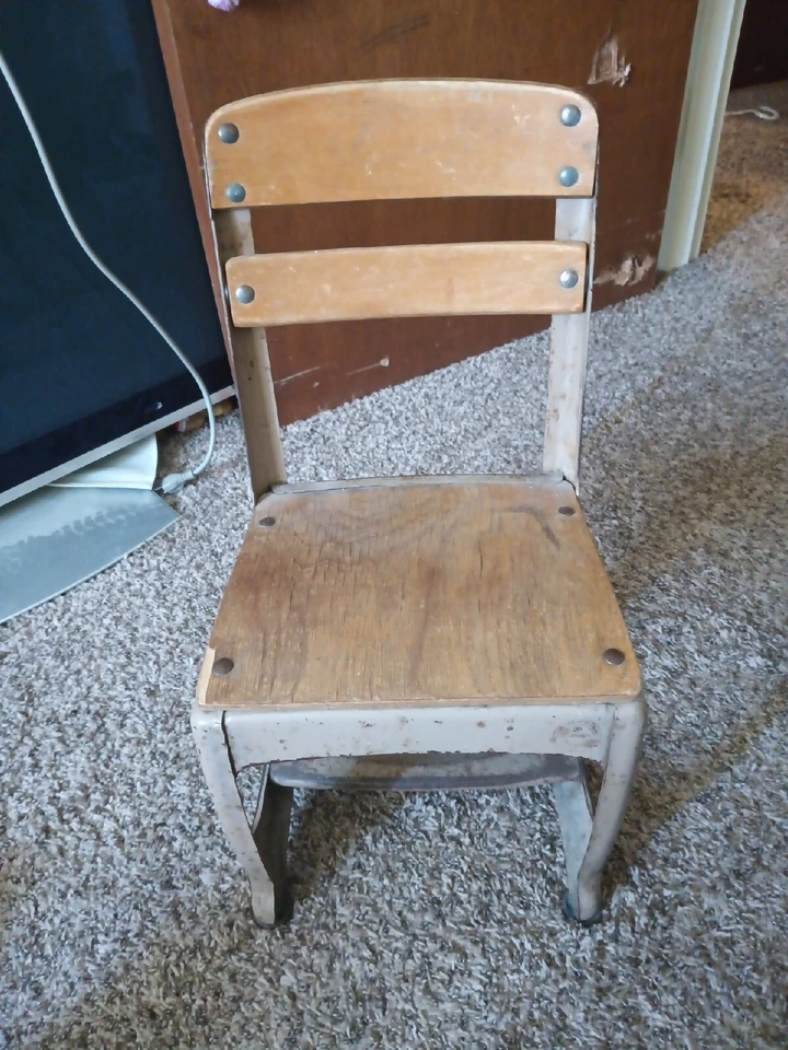 Industrial Vintage American Seating co. Silla escolar "Envoy" años 40 EE. UU. Foto 3 de 4