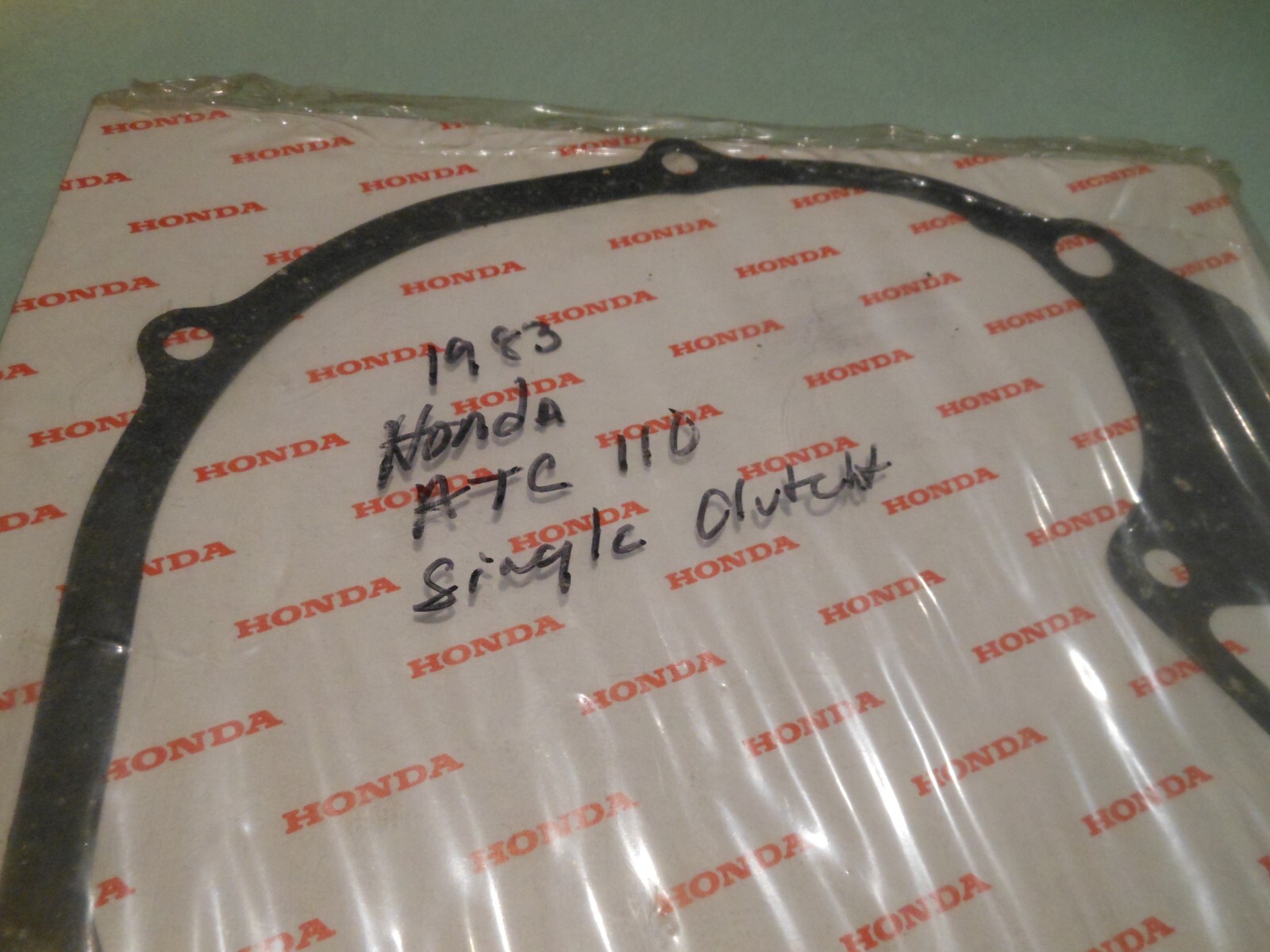 NOS OEM Honda CT110 ATC110 TRX125 +++ Gasket R Crankcase Cover 11393