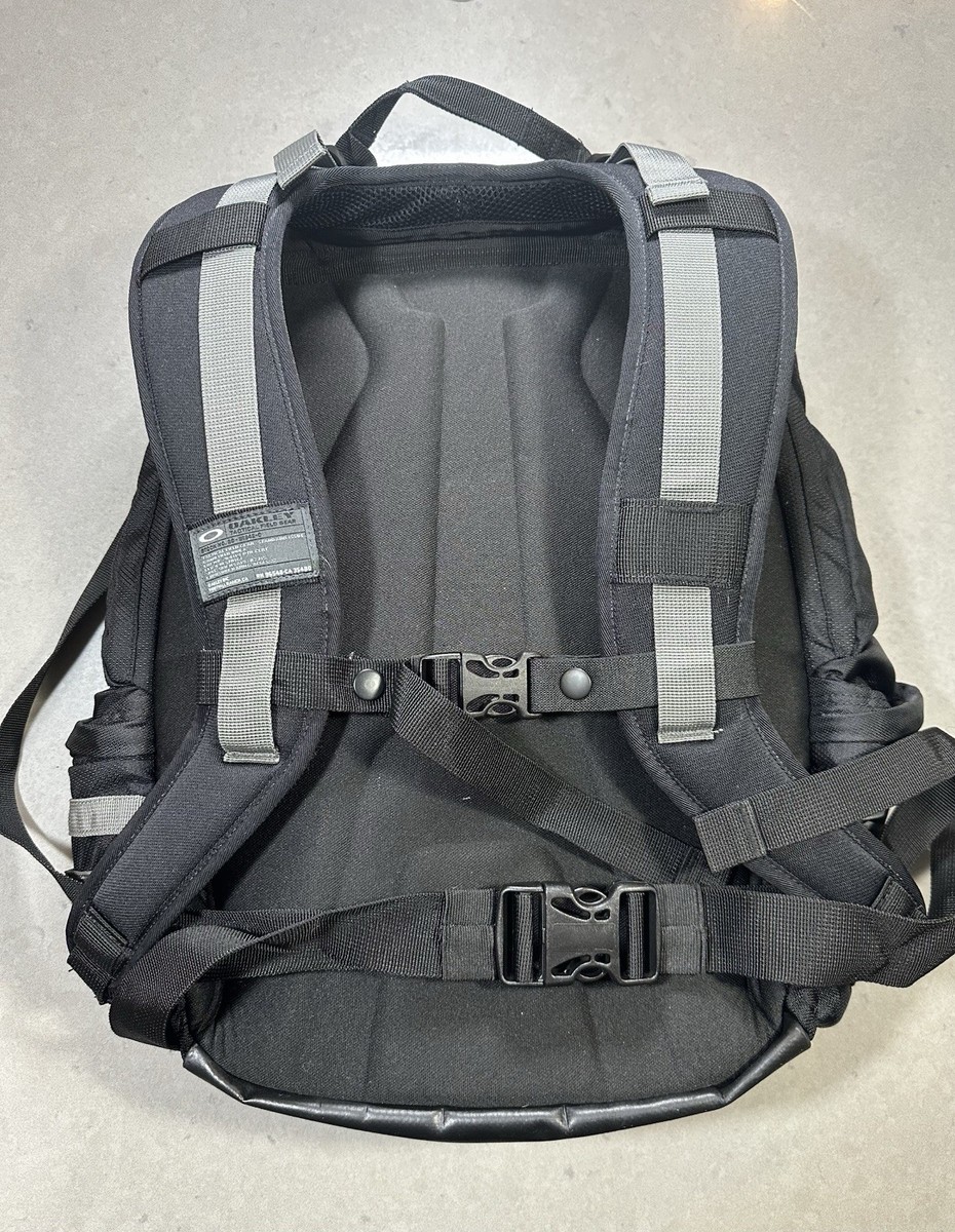 Oakley Vintage Tactical Field Gear Backpack AP 1.0 Black | eBay