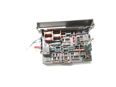 BMW 3ER SICHERUNGSRELAISKASTEN 106887 2,5L BENZIN E92 2007