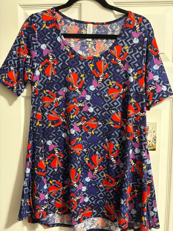 LuLaRoe Womens Small Disney Perfect T Shirt Top Short Sleeve Captain Hook