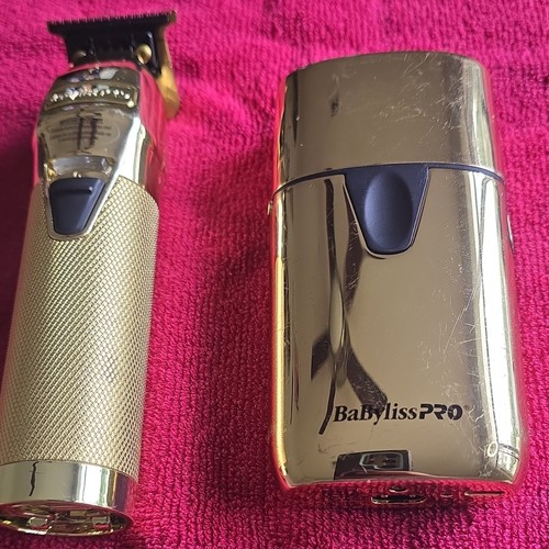 BaBylissPRO UV Sanitizing Cordless Gold Foil Shaver Kit FXFS2G