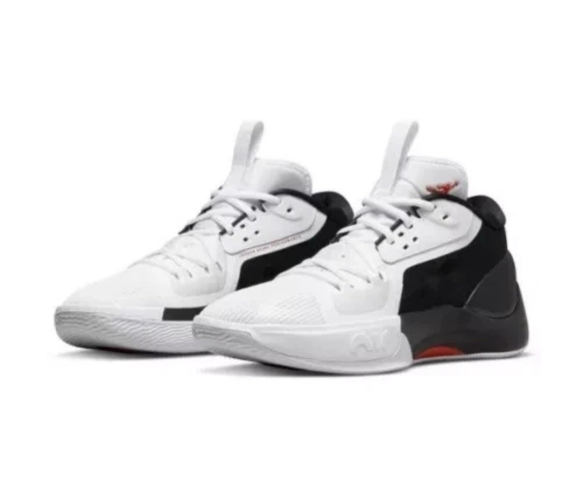 Мужские кроссовки Nike Air Jordan Zoom раздельные Черные белые красные DH0249-051 Размер 12290₽