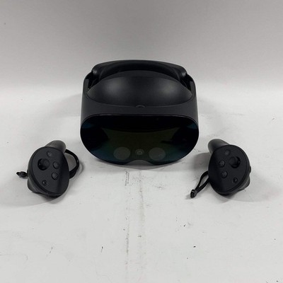 Meta Quest Pro 256GB Standalone All-in-One VR Headset DK94EC
